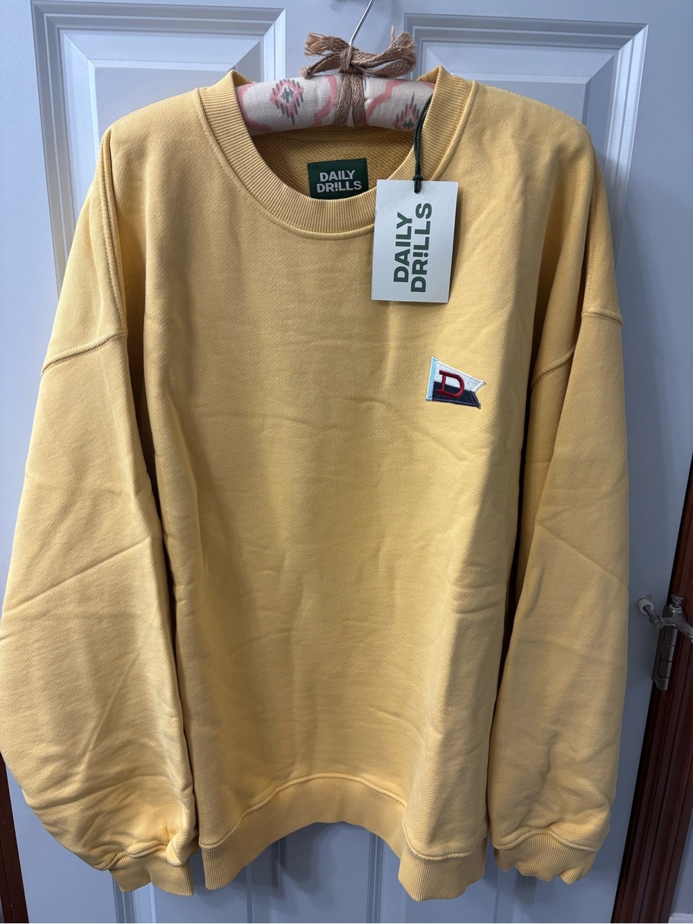 New! Daily Drills oversized Out East crewneck in yellow - Picture 3 of 9